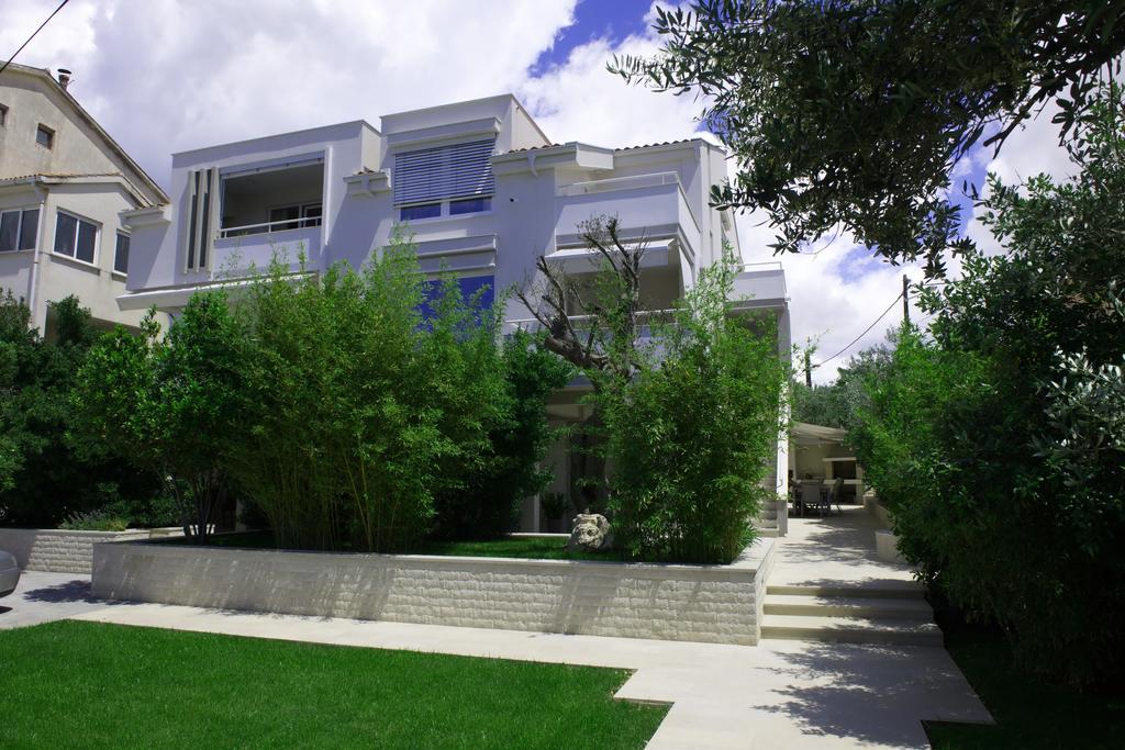 Rooms Villa Ropus Новаля Екстериор снимка