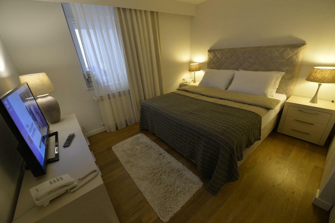 Rooms Villa Ropus Новаля Екстериор снимка