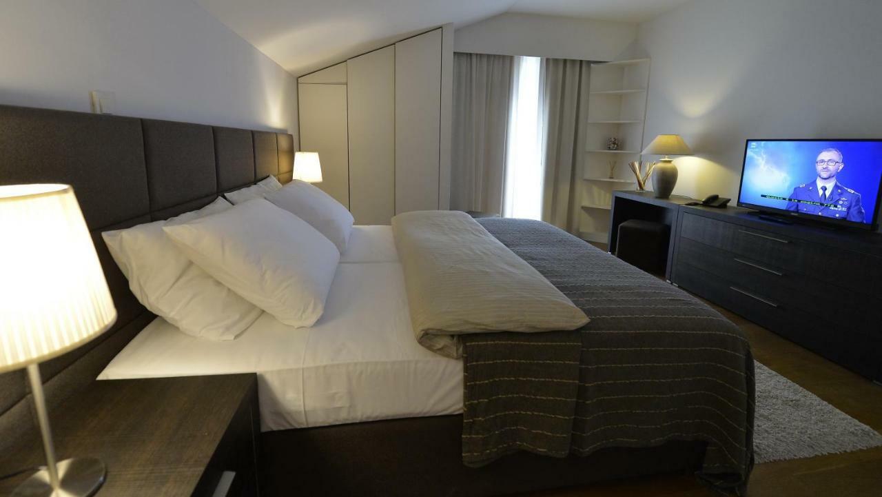 Rooms Villa Ropus Новаля Екстериор снимка