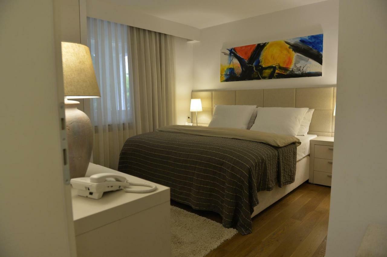 Rooms Villa Ropus Новаля Екстериор снимка